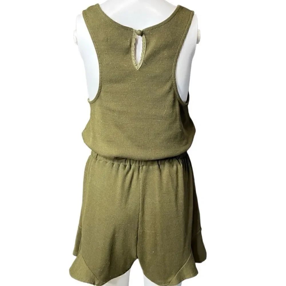 Mika & Gala Ribbed Knit Ruffle Romper Green Size Medium - Picture 2 of 2